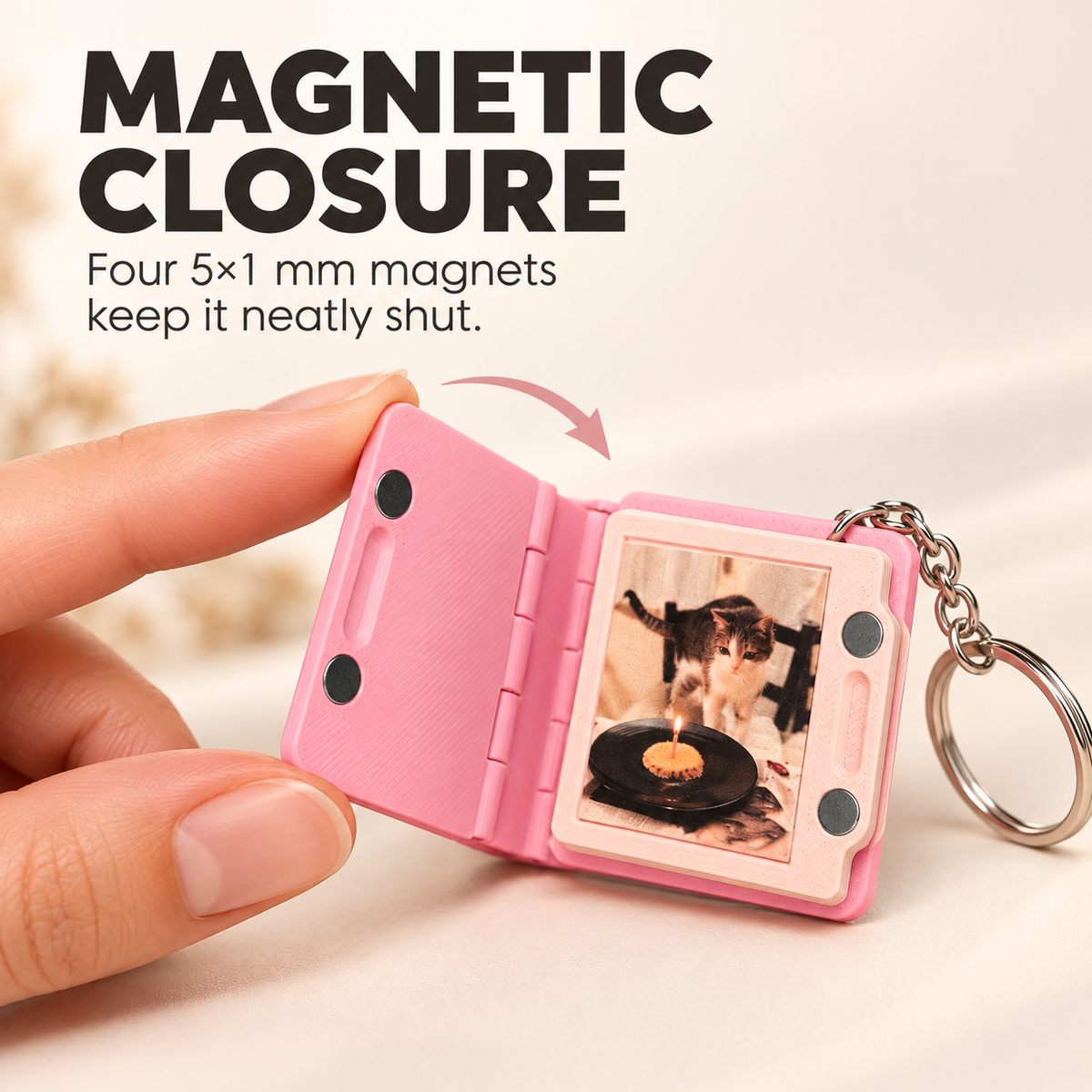 🔥Last Day 50% OFF-📖 Mini Photo Book Keychain – Keep Your Favorite Memories Close