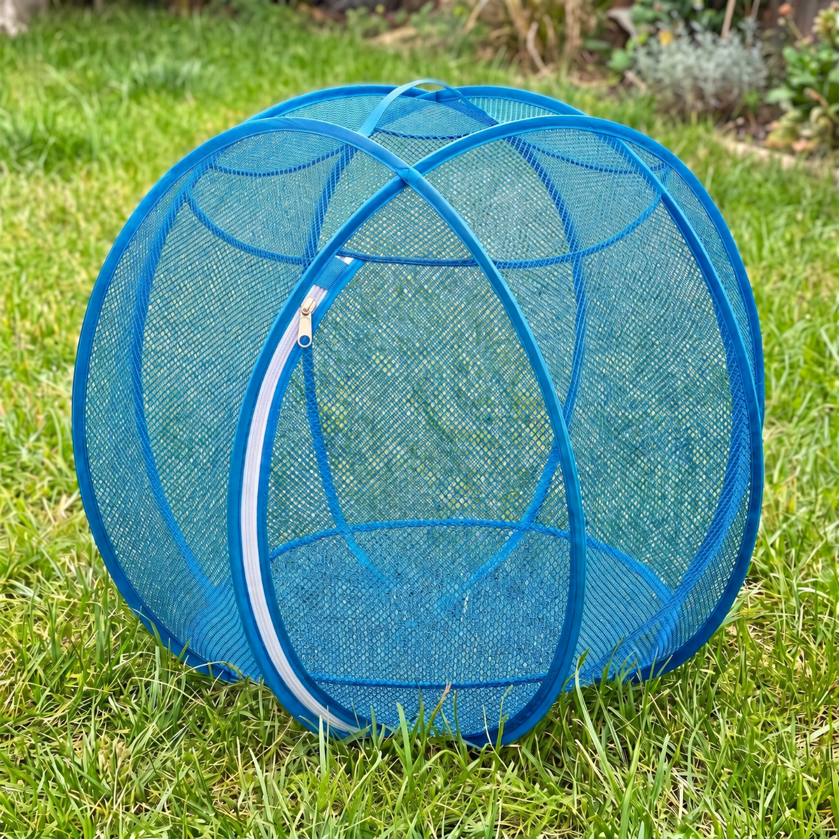 Portable Pop-Up Cat Playpen with Breathable Mesh and Foldable Design